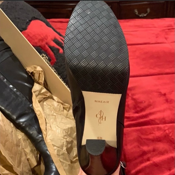 Black leather boots - Picture 10 of 11